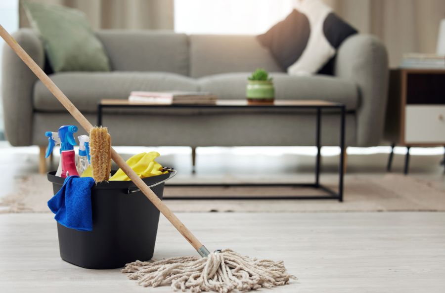 Honeycomb Home Cleaning's team provides thorough deep cleaning services, leaving Reseda homes spotless.