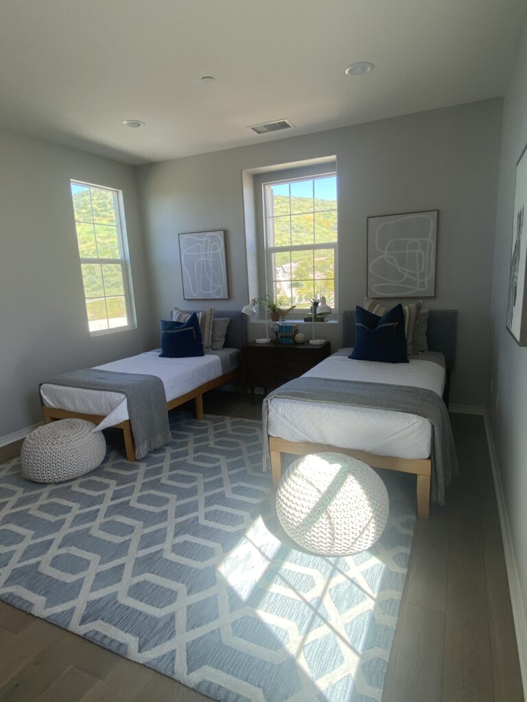 Honeycomb Home Cleaning expert performing house cleaning services in Oxnard, CA with precision tools and trusted local experience for spotless homes. House Cleaning Services Near Me.